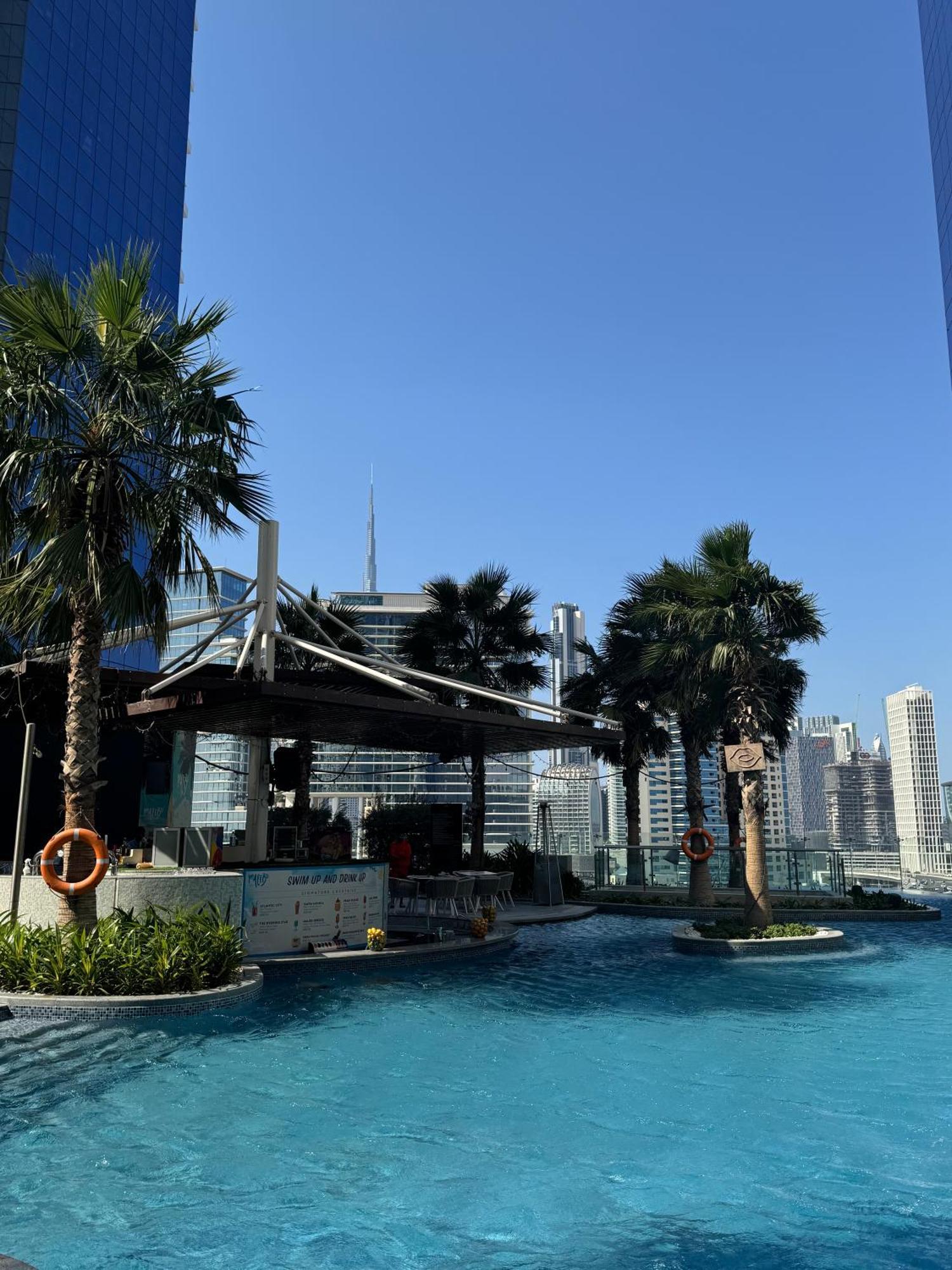 Apartment Amazing Oasis 1500 Sqft View Amenities
